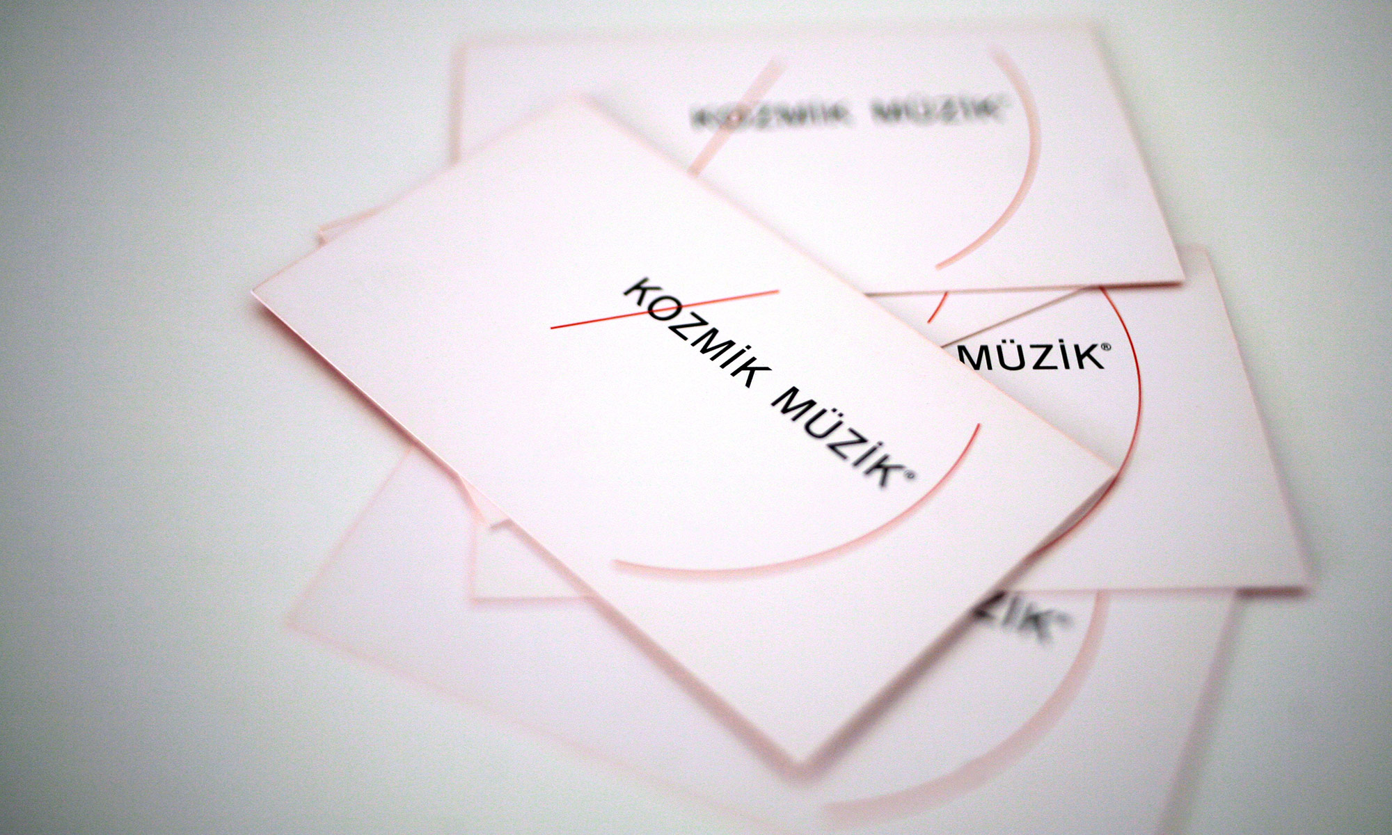 <strong>Kozmik Müzik</strong>