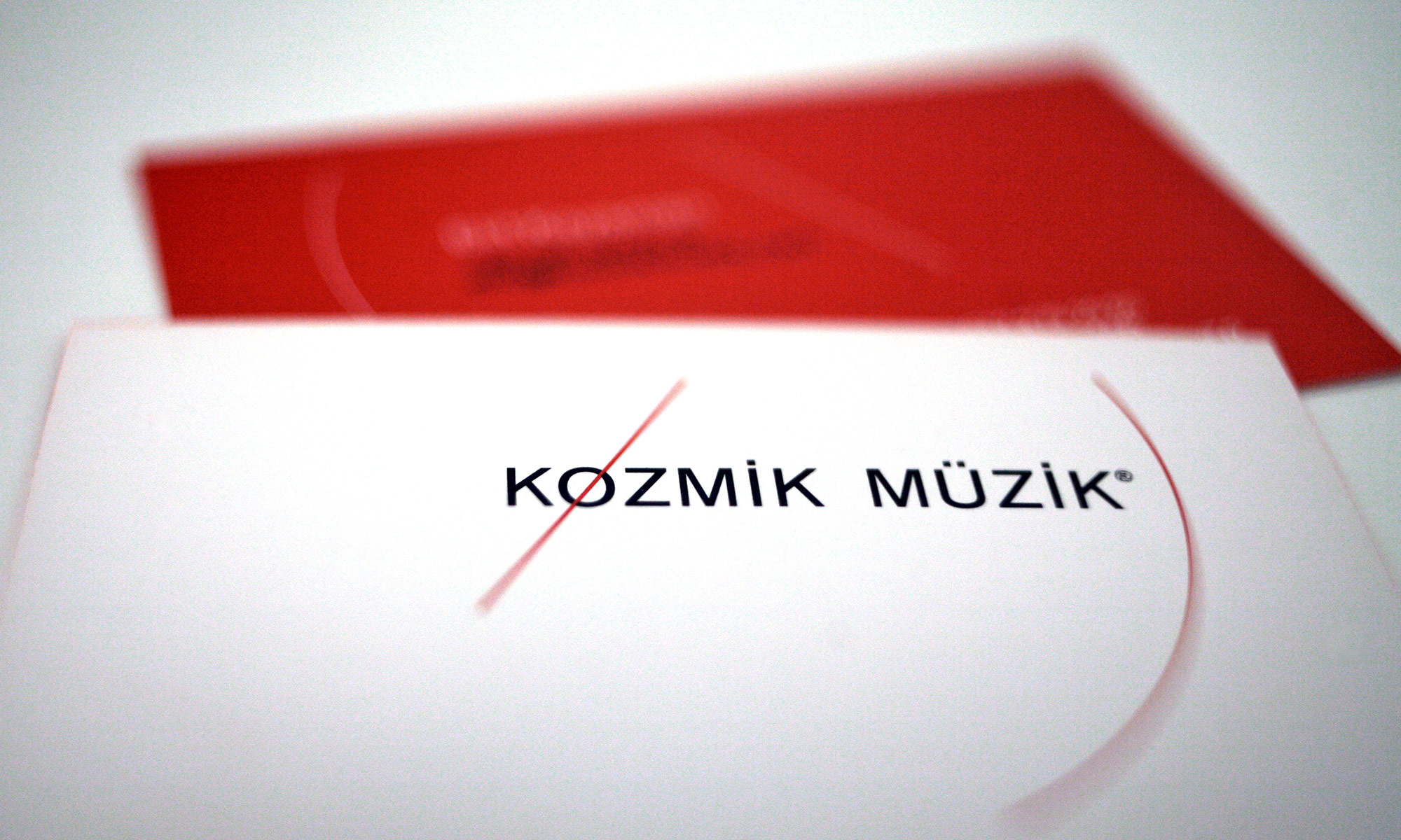 <strong>Kozmik Müzik</strong>